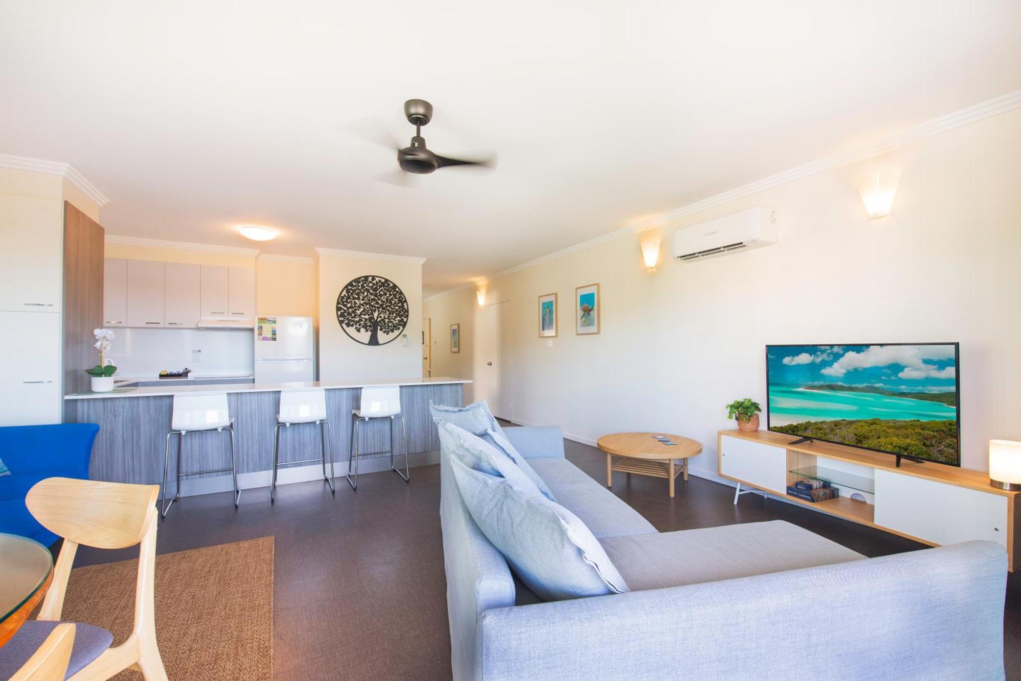 Coral Sea Vista Apartments Airlie Beach Exteriör bild
