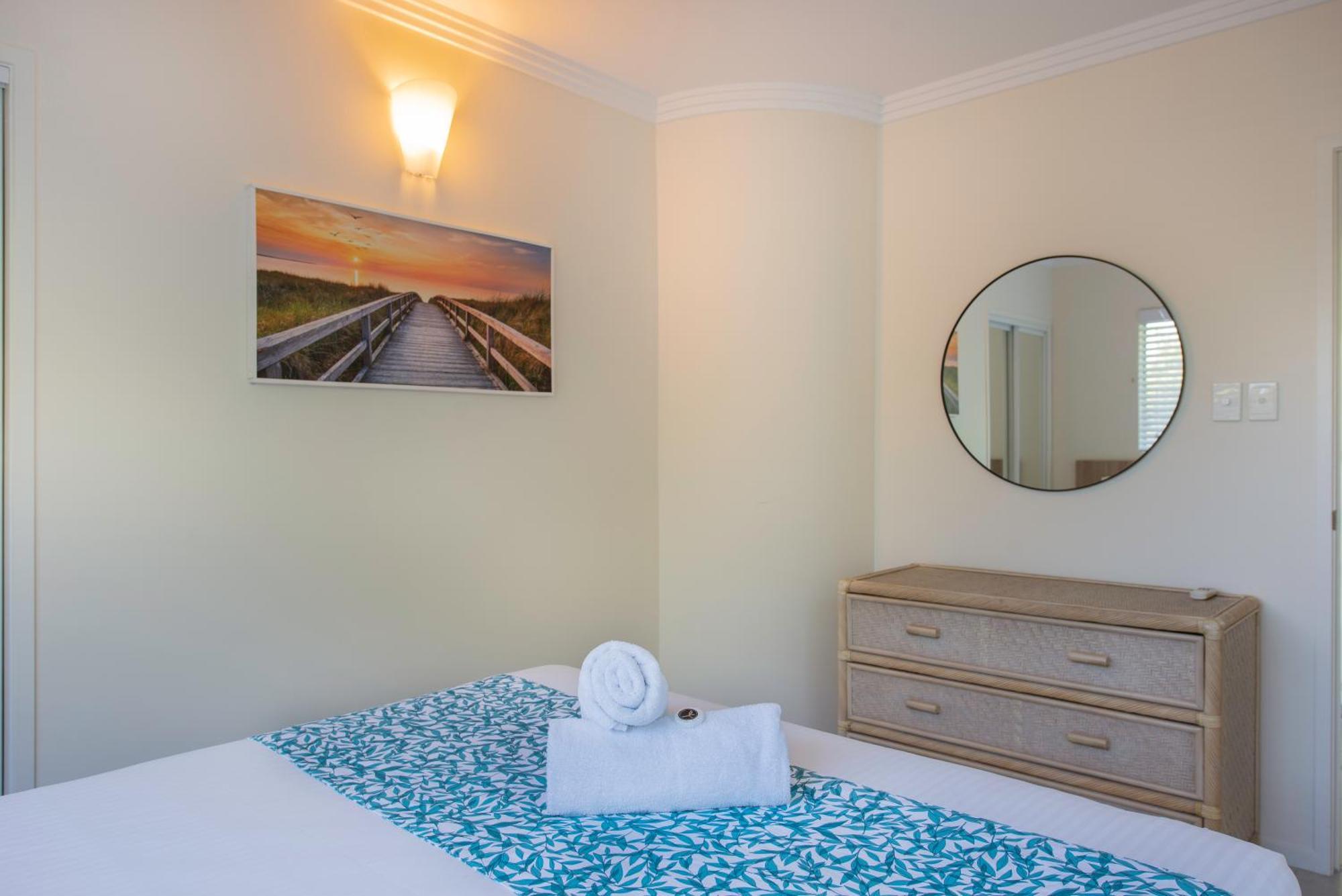 Coral Sea Vista Apartments Airlie Beach Exteriör bild