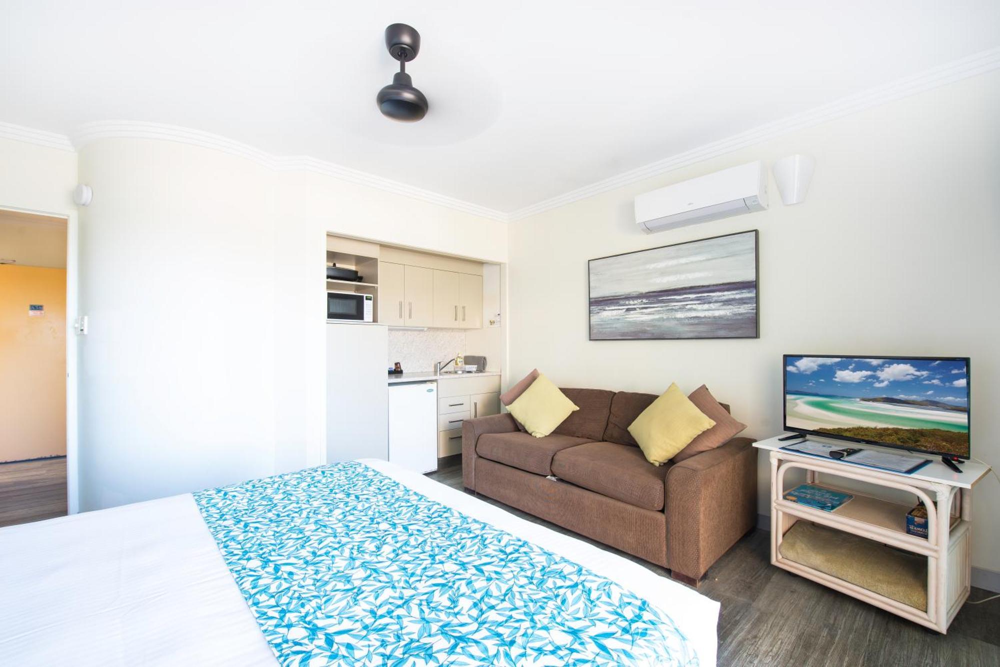 Coral Sea Vista Apartments Airlie Beach Exteriör bild